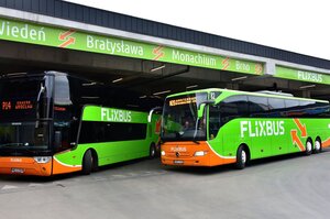 Автобусний перевізник FlixBus запускає новий рейс із Києва до аеропортів Варшави