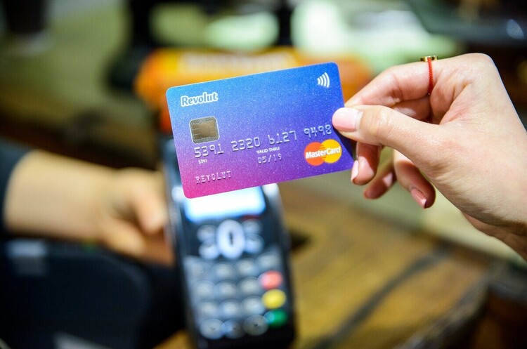 Банк Англії планує відхилити заявку Revolut на банківську ліцензію Банк Англії планує відхилити заявку Revolut на банківську ліцензію