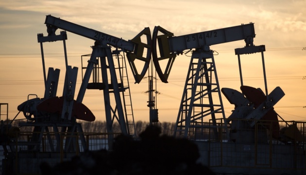 Ф'ючерси на нафту марки Brent підскочили до $78 за барель Ф'ючерси на нафту марки Brent підскочили до $78 за барель
