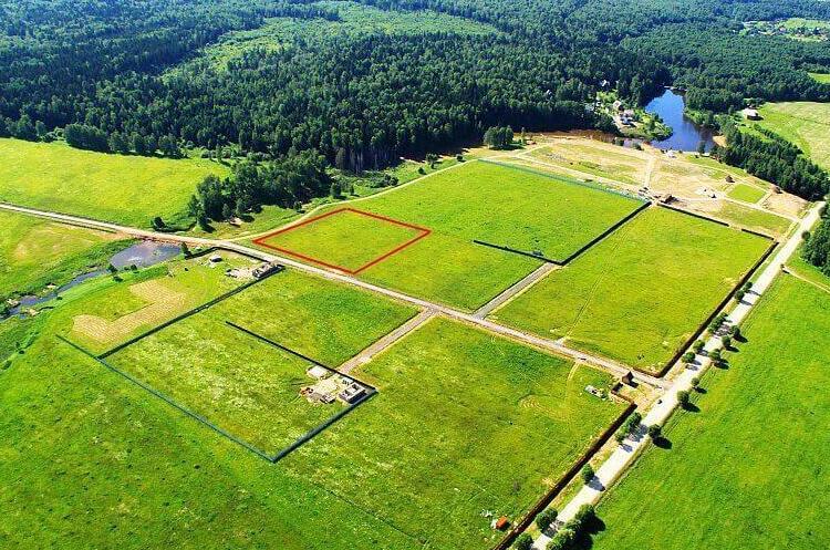 Депутати Ради пропонують відтермінувати дозвіл компаніям купувати с/г землі Депутати Ради пропонують відтермінувати дозвіл компаніям купувати с/г землі