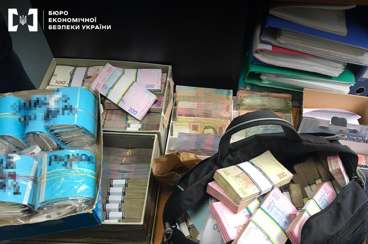 БЕБ викрило директора підприємства на спробі заволодіння 1,3 млн грн держкоштів БЕБ викрило директора підприємства на спробі заволодіння 1,3 млн грн держкоштів