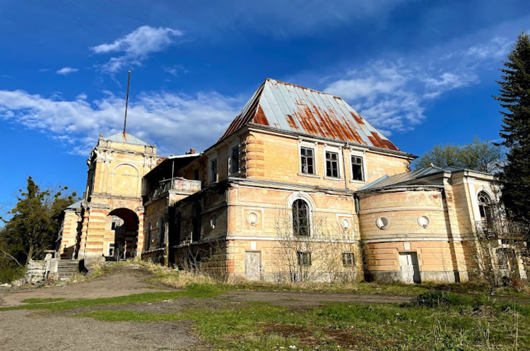 Палац Жевуських-Лянцкоронських на Львівщині виставили на торги 14 червня Палац Жевуських-Лянцкоронських на Львівщині виставили на торги 14 червня