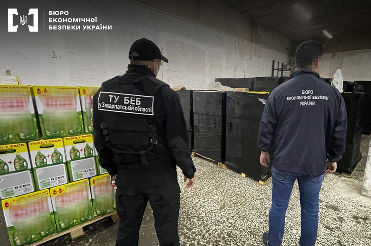 БЕБ викрило в Закарпатській області одне із наймасштабніших виробництв контрафактної побутової хімії БЕБ викрило в Закарпатській області одне із наймасштабніших виробництв контрафактної побутової хімії