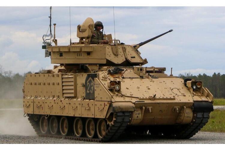 БМП Bradley США оголосили про новий пакет допомоги для України на $325 млн