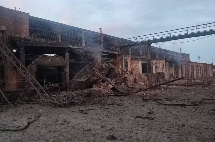 Сили ППО збили 22 повітряні цілі під час нічної атаки на Україну Сили ППО збили 22 повітряні цілі під час нічної атаки на Україну