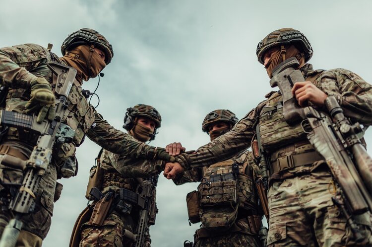 Defenders destroyed 2 helicopters, dozens of enemy equipment, and 650 occupiers over the day – General Staff Defenders destroyed 2 helicopters, dozens of enemy equipment, and 650 occupiers over the day – General Staff
