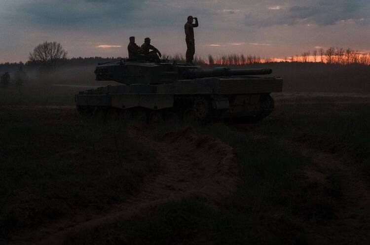 Оборонці знищили 2 засоби ППО, 8 танків та 4 РСЗВ ворога за минулу добу Оборонці знищили 2 засоби ППО, 8 танків та 4 РСЗВ ворога за минулу добу