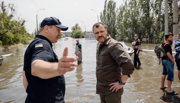 Піротехніки від початку рятувальної операції у Херсоні знешкодили 62 міни – Клименко Піротехніки від початку рятувальної операції у Херсоні знешкодили 62 міни – Клименко