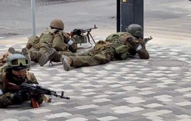 «Вагнерівці» захоплюють військові об'єкти у ростові ГУР: Конфлікти у росії найближчим часом лише посилюватимуться