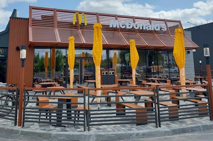 Новий ресторан McDonald's відкрили в передмісті Києва у Крюківщині Новий ресторан McDonald's відкрили в передмісті Києва у Крюківщині