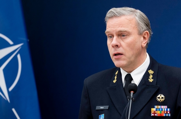 Роб Бауер Голова військового комітету НАТО: Україні не дадуть винищувачі F-16, поки не закінчиться контрнаступ