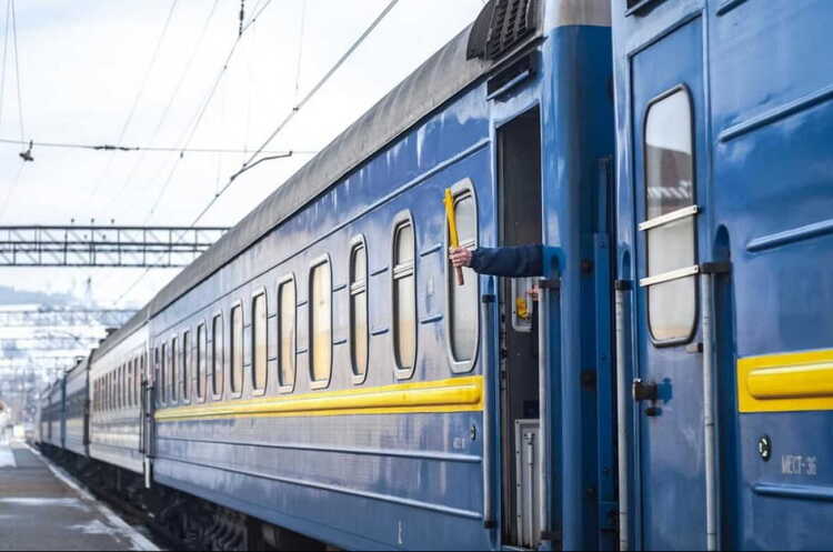 «Укрзалізниця» попередила про затримку потягів із Польщі «Укрзалізниця» попередила про затримку потягів із Польщі