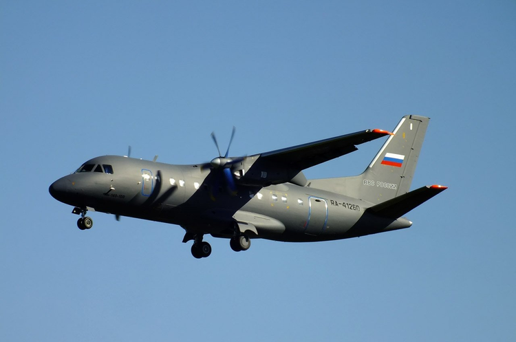 Зображення ілюстративне, АН-140 ВАКС схвалив націоналізацію російського літака за 150 млн грн