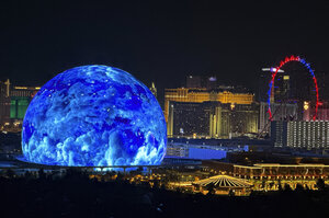 Лас-Вегас зажег «Экзосферу» – крупнейший в мире LED-экран за $2,3 млрд