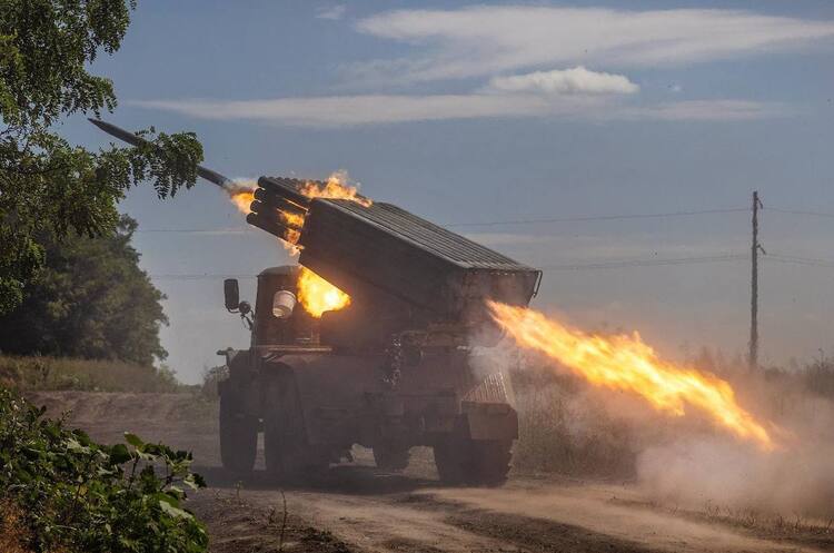 Defenders destroyed 17 AFVs, 38 artillery systems, and 4 MLRSs of the enemy over the past day Defenders destroyed 17 AFVs, 38 artillery systems, and 4 MLRSs of the enemy over the past day