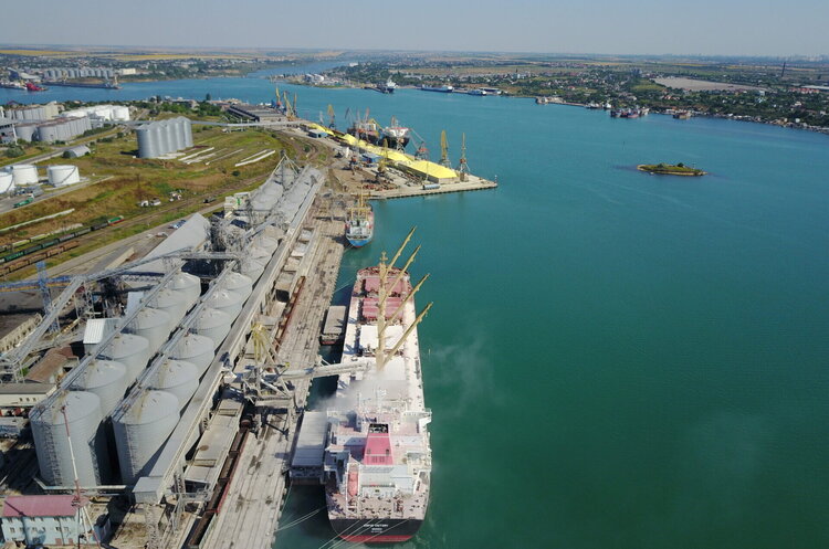  Kernel, Viterra, CMA CGM Group     	  	
