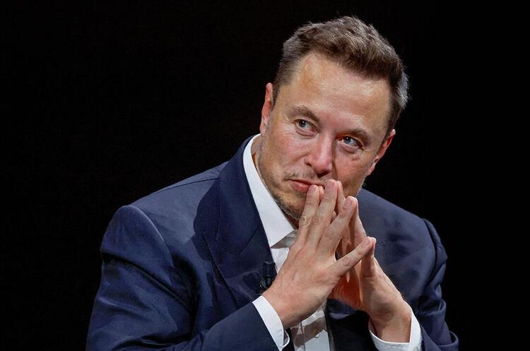 Маск заявив, що Tesla інвестує понад $1 млрд у суперкомп'ютер Dojo Маск заявив, що Tesla інвестує понад $1 млрд у суперкомп'ютер Dojo