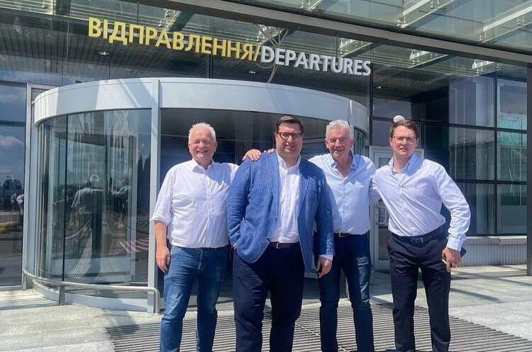 Керівництво Ryanair приїхало в Україну та відвідало «Бориспіль» Керівництво Ryanair приїхало в Україну та відвідало «Бориспіль»