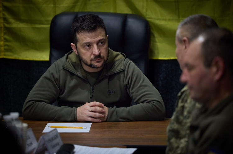 Зеленський доручив підготувати план для продовження роботи «зернового коридору» Зеленський доручив підготувати план для продовження роботи «зернового коридору»