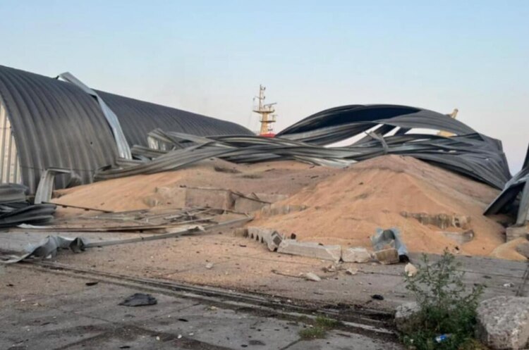 Ukraine’s port infrastructure under fire, and the sea blocked: What possibilities are left for agricultural exports in Ukraine? Ukraine’s port infrastructure under fire, and the sea blocked: What possibilities are left for agricultural exports in Ukraine?