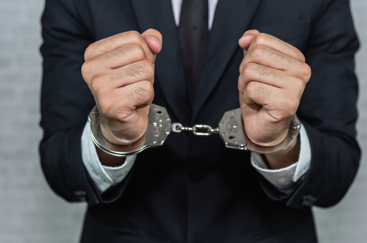 фото Shutterstock Звільненому за корупцію одеському воєнкому Борисову загрожує до 10 років в’язниці – ДБР