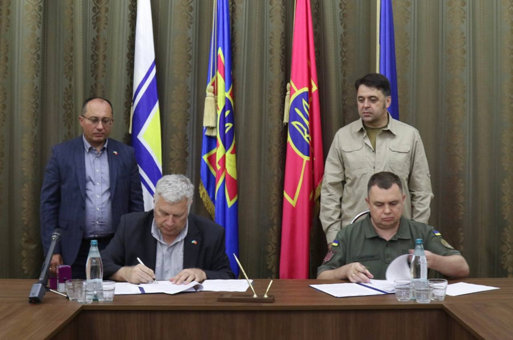 В Україні побудують сервісний центр для «Байрактарів» В Україні побудують сервісний центр для «Байрактарів»