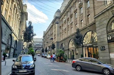 На повторний аукціон 21 серпня виставили три квартири на Хрещатику На повторний аукціон 21 серпня виставили три квартири на Хрещатику