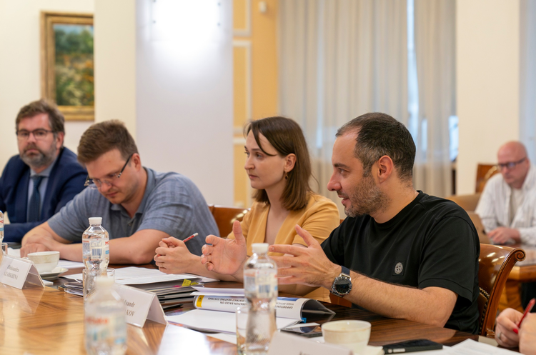 Мінвідновлення та USAID запускають проєкт енергетичної стійкості громад Мінвідновлення та USAID запускають проєкт енергетичної стійкості громад