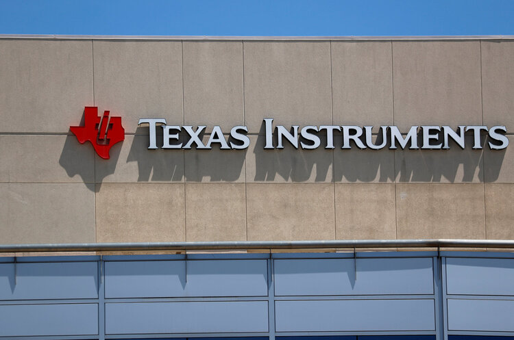 Американська Texas Instruments планує вкласти до $1 млрд у розширення виробництва чипів на Філіппінах Американська Texas Instruments планує вкласти до $1 млрд у розширення виробництва чипів на Філіппінах