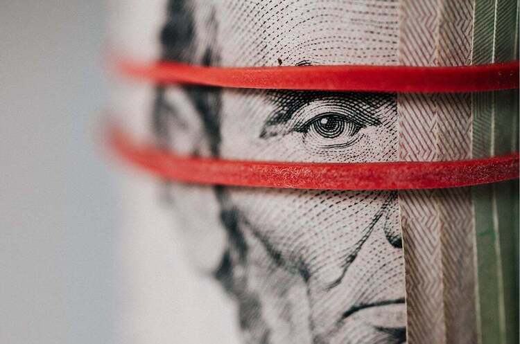 Global investors are losing confidence in securities conected to companies and countries in conflict zones – Reuters Global investors are losing confidence in securities conected to companies and countries in conflict zones – Reuters
