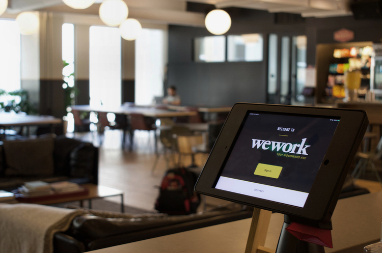 Гігант падає. WeWork готується до банкрутства, яке може вплинути на весь ринок Гігант падає. WeWork готується до банкрутства, яке може вплинути на весь ринок