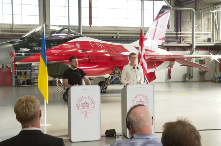 Данія передасть Україні 19 винищувачів F-16 – прем'єр-міністрка країни Данія передасть Україні 19 винищувачів F-16 – прем'єр-міністрка країни