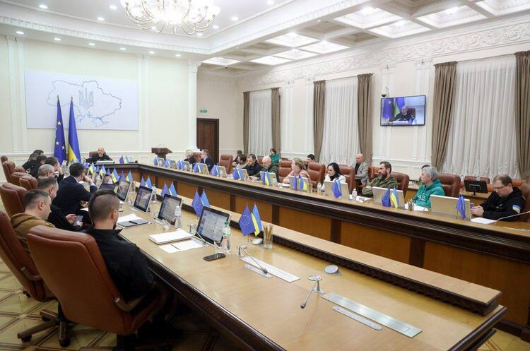 Уряд припинив дію виконавчого протоколу щодо реалізації угоди з рф про реадмісію Уряд припинив дію виконавчого протоколу щодо реалізації угоди з рф про реадмісію