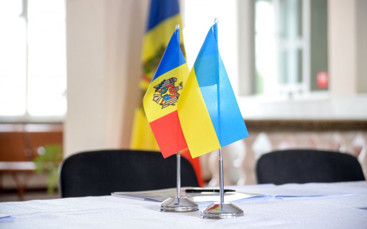 Рада спростила процедуру перетину кордону для вантажних поїздів між Україною та Молдовою Рада спростила процедуру перетину кордону для вантажних поїздів між Україною та Молдовою