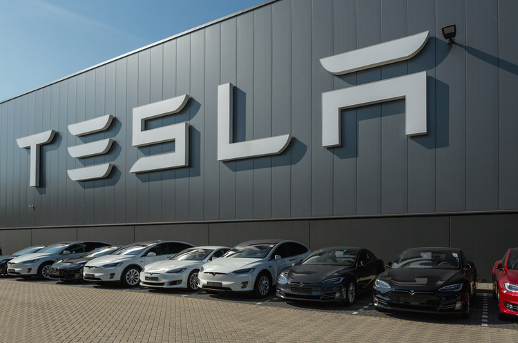 Tesla подала до суду на китайську фірму за порушення комерційної таємниці