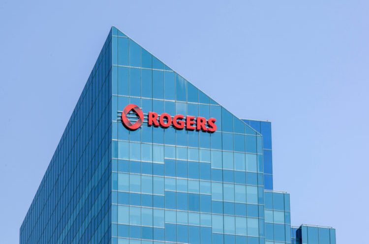 Канадська Rogers продає облігації на $2,2 млрд для погашення боргу Канадська Rogers продає облігації на $2,2 млрд для погашення боргу