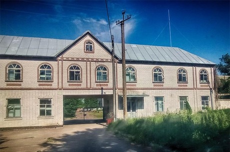 ФДМУ пояснив, що продав Триліський спиртзавод за низькою ціною через невдалі попередні аукціони і великі борги підприємства ФДМУ пояснив, що продав Триліський спиртзавод за низькою ціною через невдалі попередні аукціони і великі борги підприємства
