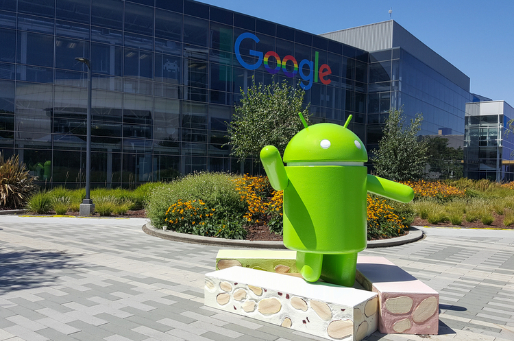 Влада США звинувачує Google у підкупі розробників браузерів і мобільних телефонів