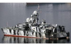 Український дрон “Морський малюк” пошкодив російський корабель «Самум» Український дрон “Морський малюк” пошкодив російський корабель «Самум»