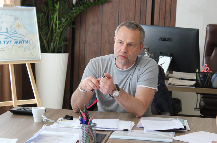 МКЧХ підтвердив, що мер Херсона Колихаєв у російському полоні МКЧХ підтвердив, що мер Херсона Колихаєв у російському полоні