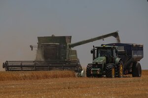 Україна та Словаччина створять систему ліцензування торгівлі зерном — Reuters