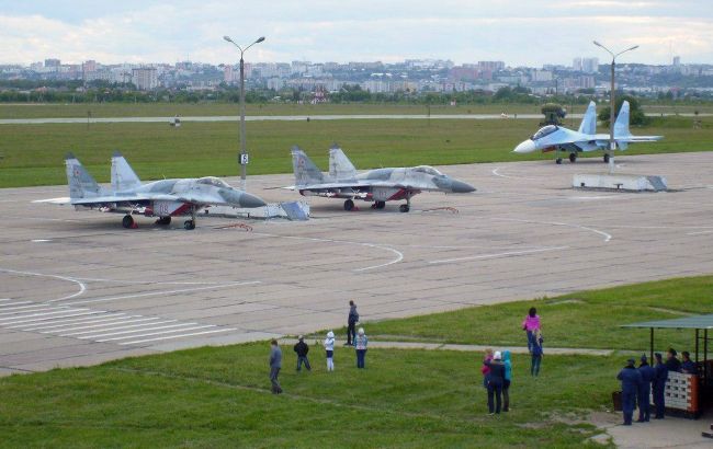 Аеродром «Халіно» БПЛА атакував аеродром «Халіно» у Курській області рф, де було керівництво 14-го гвардійського авіаполку окупантів – ЗМІ