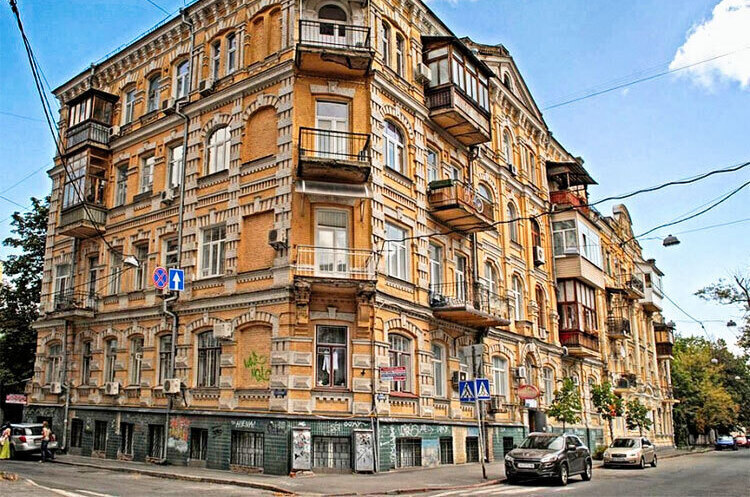 На е-торги виставили нежитлові приміщення у центрі Києва за 1,31 млн грн На е-торги виставили нежитлові приміщення у центрі Києва за 1,31 млн грн