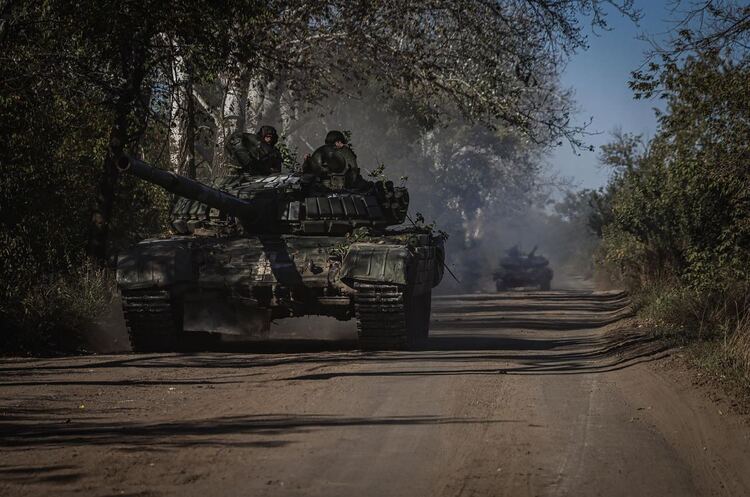 Оборонці знищили 8 танків, 10 ББМ та 34 артсистеми за минулу добу Оборонці знищили 8 танків, 10 ББМ та 34 артсистеми за минулу добу