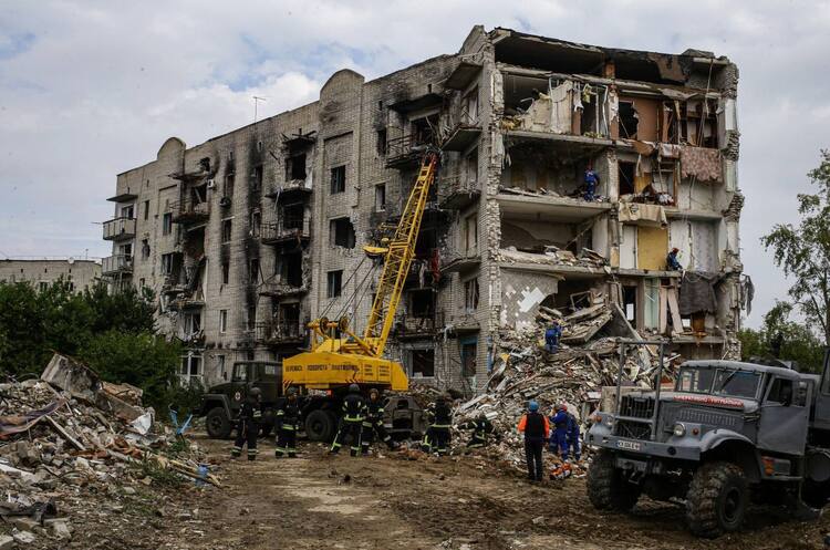 На Київщині відновлять 97 пошкоджених росіянами об'єктів