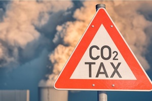 ЄС запровадить податок на вуглецеві викиди під час виробництва імпортованих товарів – Bloomberg