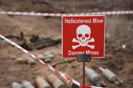 Мінна небезпека: Україна поступово звільняє власні території від вибухонебезпечного забруднення