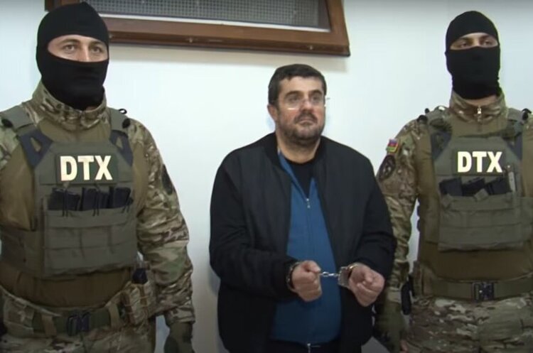 Генпрокуратура Азербайджану висунула обвинувачення експрезиденту Нагірно-Карабахської Республіки Араїку Арутюняну Генпрокуратура Азербайджану висунула обвинувачення експрезиденту Нагірно-Карабахської Республіки Араїку Арутюняну