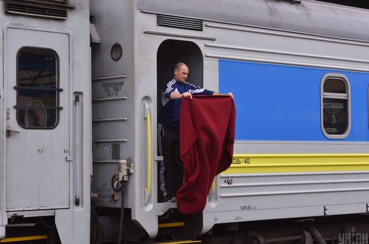 «Укрзалізниця» запровадила маршалів безпеки в поїздах і на вокзалах «Укрзалізниця» запровадила маршалів безпеки в поїздах і на вокзалах