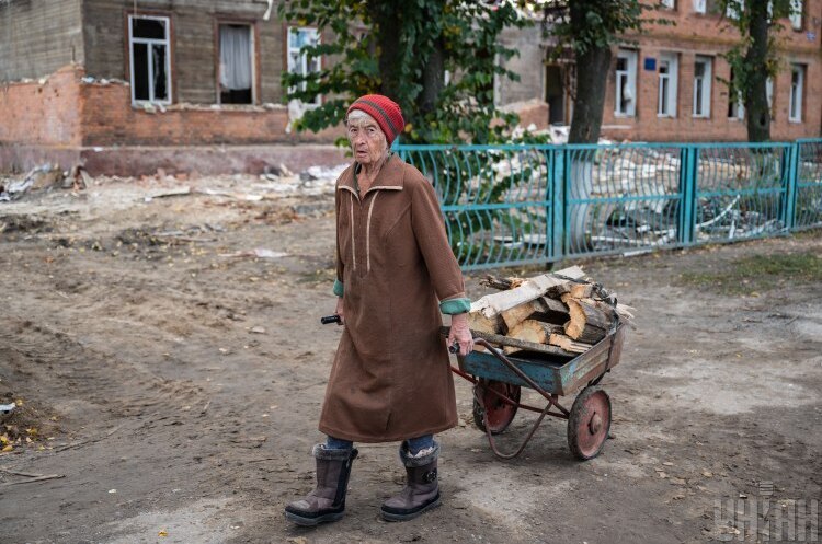 Міжнародні партнери виділять 2,6 млрд грн на дрова для українців з прифронтових територій Міжнародні партнери виділять 2,6 млрд грн на дрова для українців з прифронтових територій